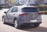 Volkswagen Golf VIII 1.0 Life LED Navi ACC Kamera DAB PDC - gebrauchte Kleinwagen in Dresden