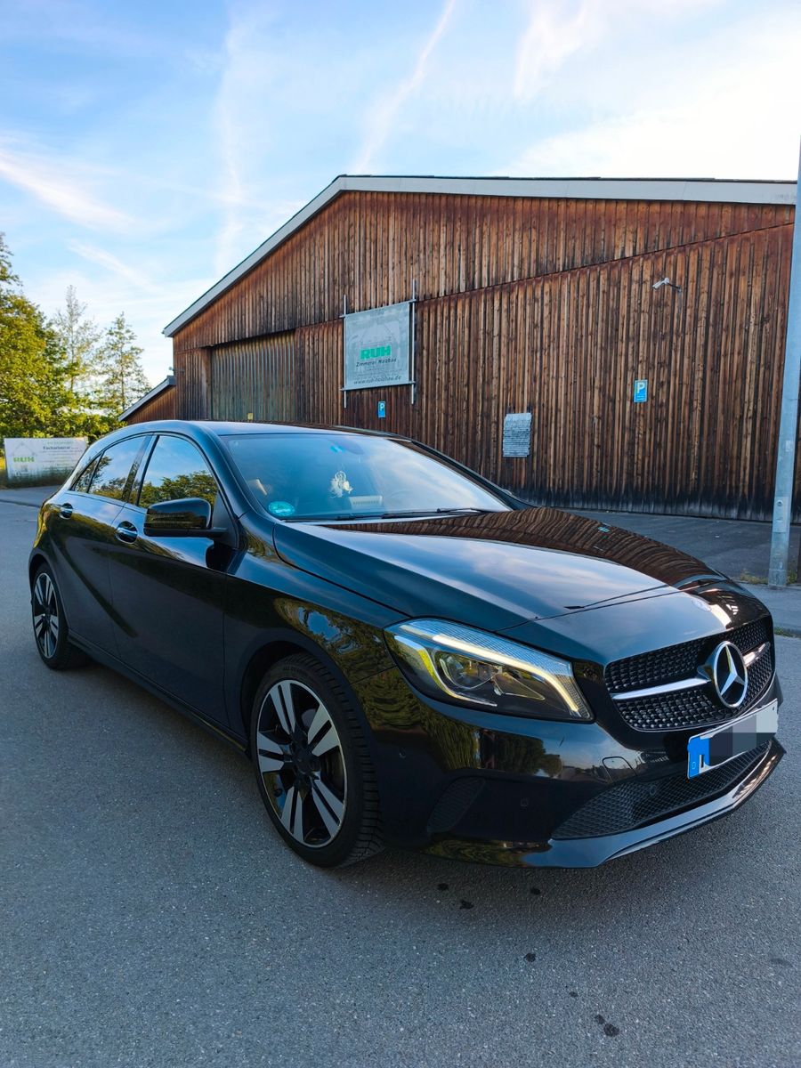 MERCEDES-BENZ A 180