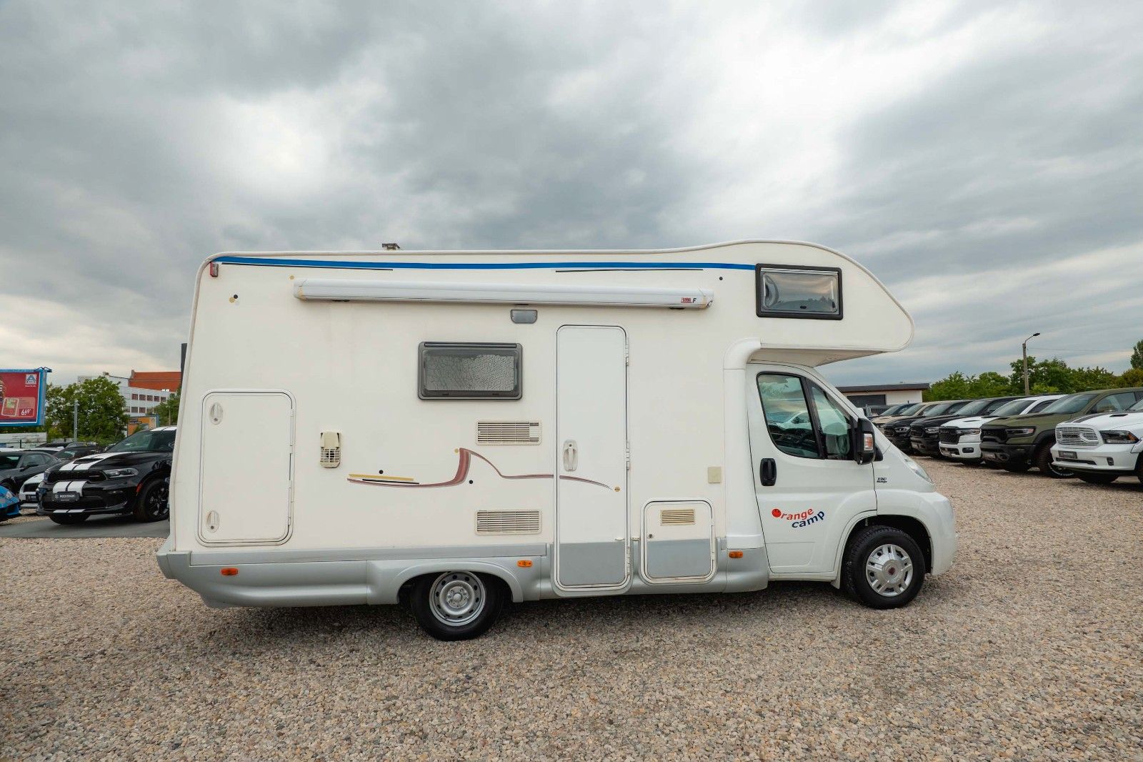 Fahrzeugabbildung Fiat Ducato Orange Camp *6 Schlafplätze*Markise*