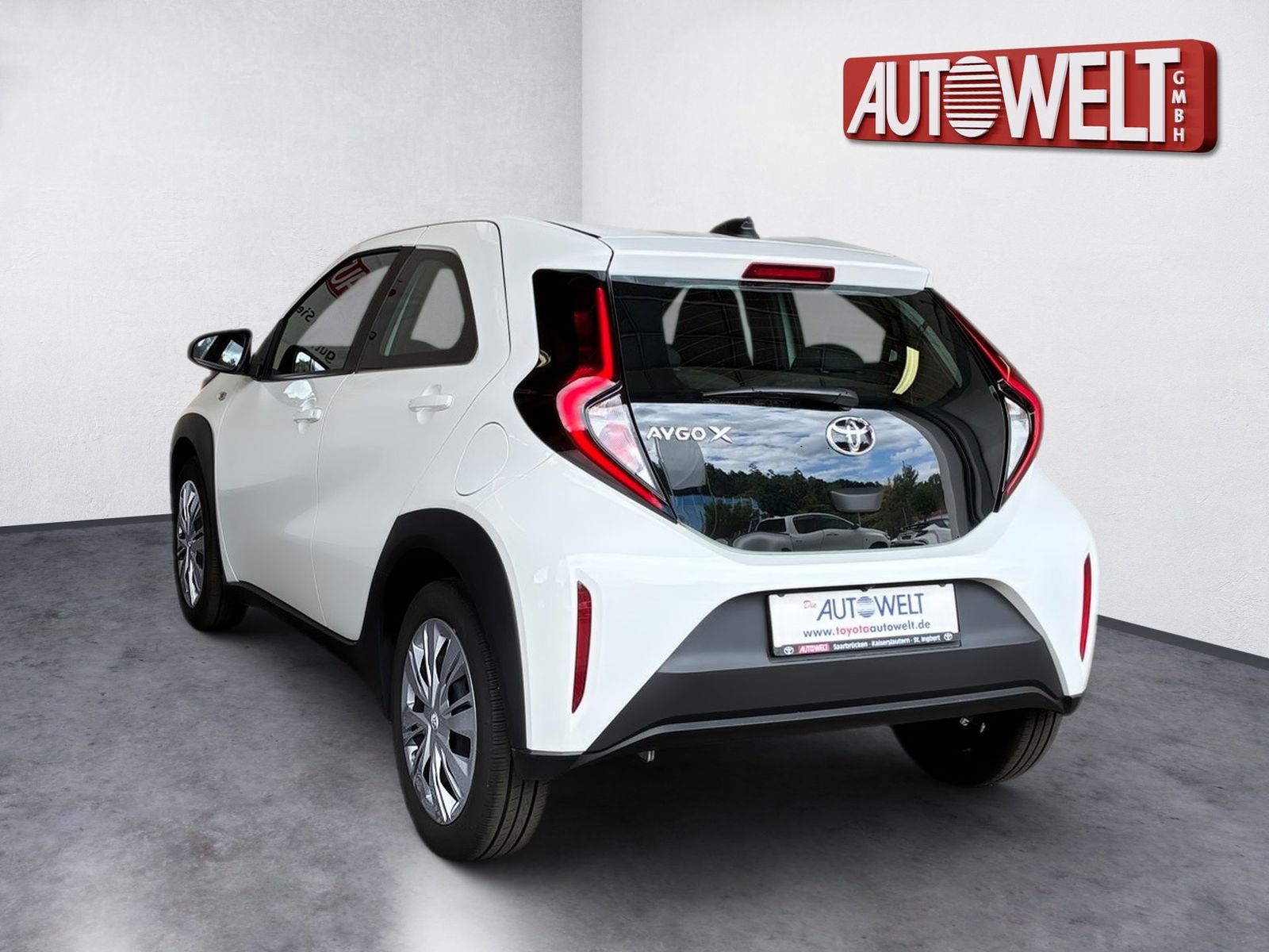 Fahrzeugabbildung Toyota Aygo X 1.0 Business Edition SHZ,Kamera,ACC