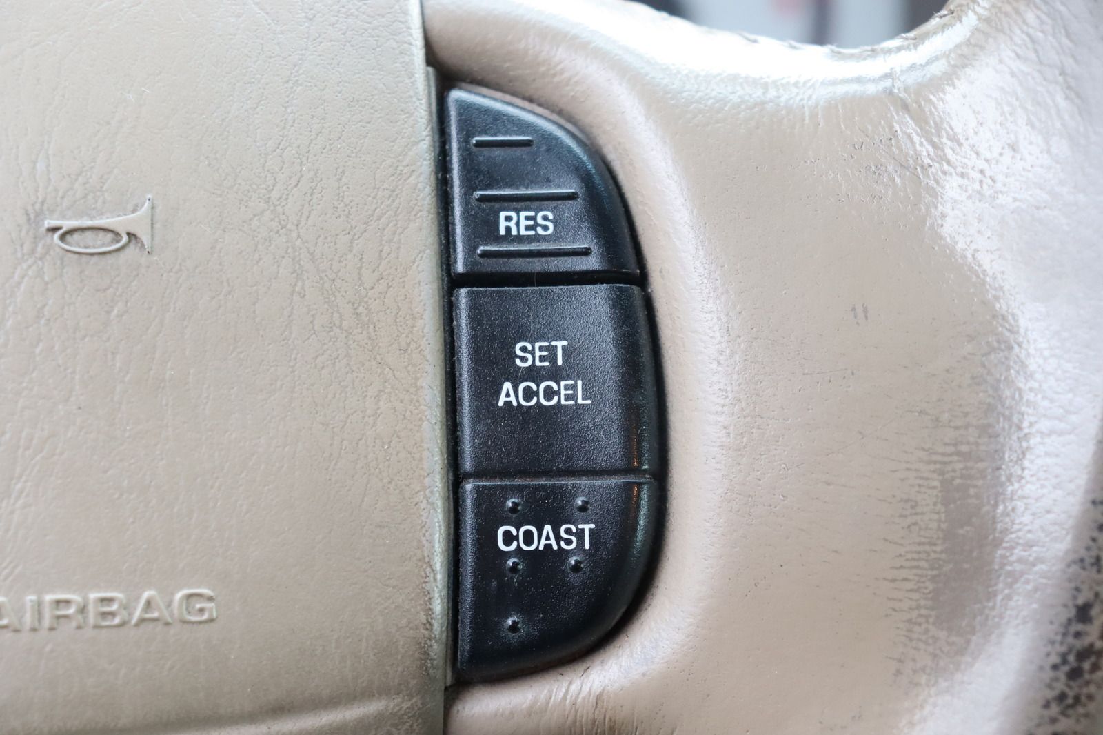 Fahrzeugabbildung Ford Excursion * HU/AU 02.26 * Sitzhzg. * Rückfahrk.