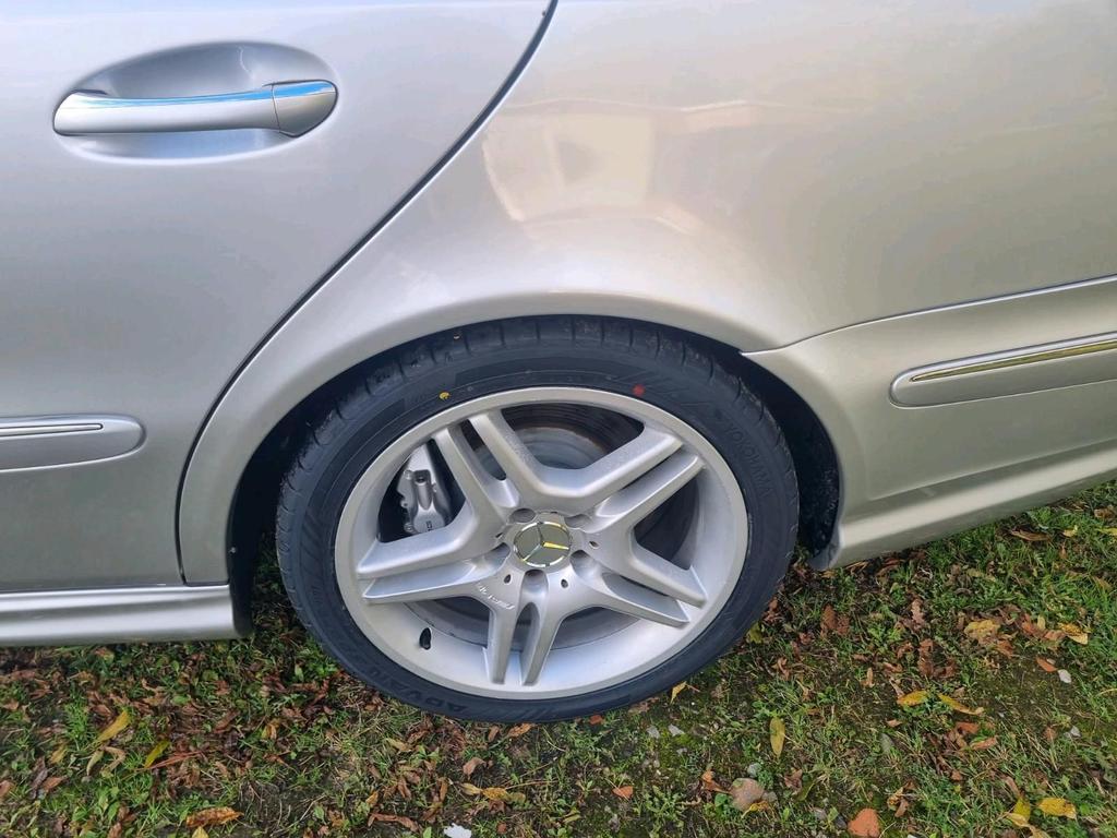 Mercedes-Benz E 55 AMG