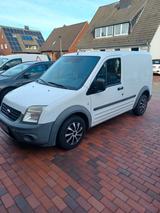 Ford Transit Connect/Anhängerkupplung/Zahnriemen neu - Ford Transit Connect aus 2013 mit Diesel-Antrieb