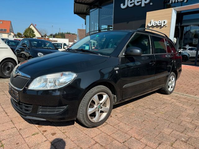 SKODA Fabia Combi Family SKODA FABIA 5J PDC TEMPOMAT