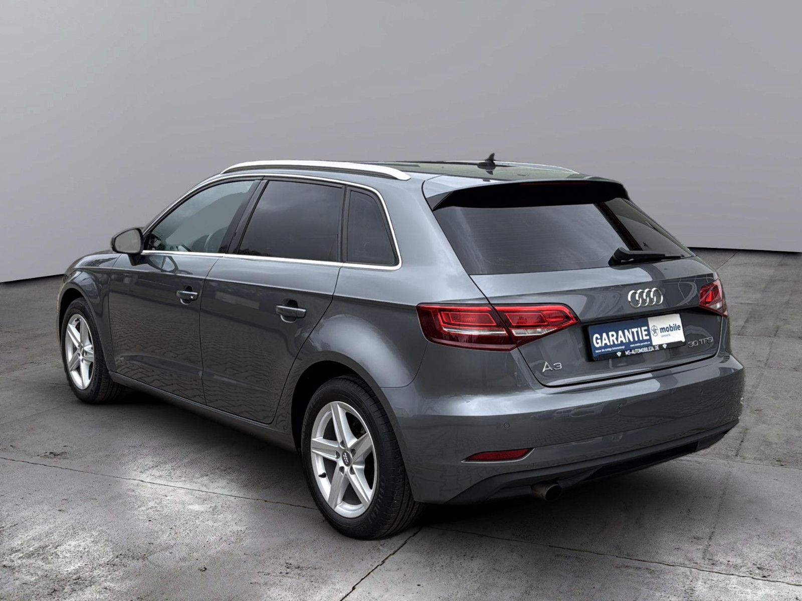 Fahrzeugabbildung Audi A3 Sportback 30 TFSI basis