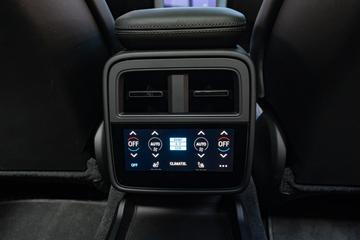 صورة مصغرة 40 لـ 2020 Porsche TAYCAN