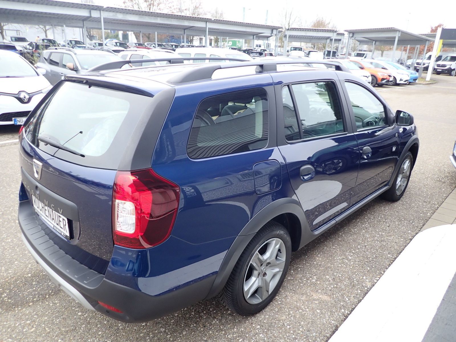 Fahrzeugabbildung Dacia Logan MCV II Kombi Stepway TCe 90 / NAVI