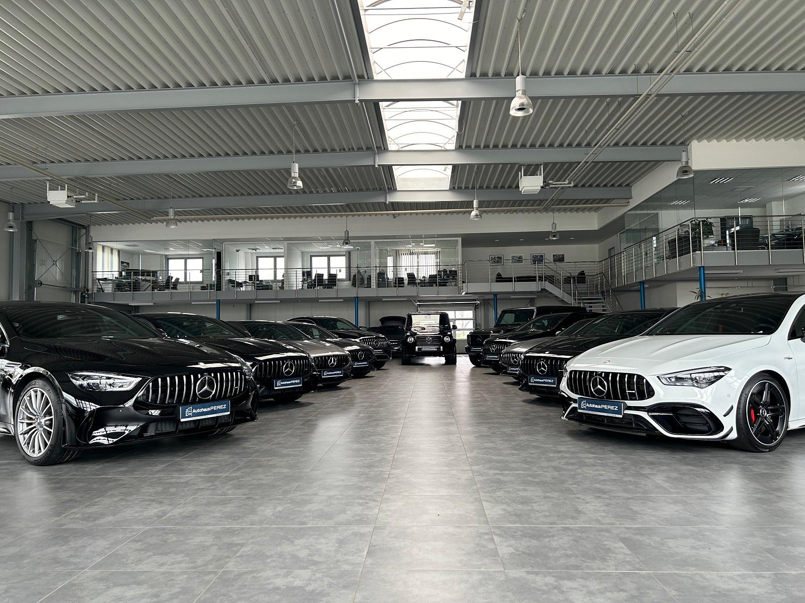 showroom-image-top