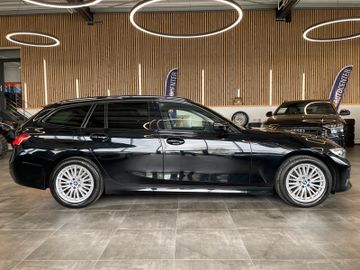 BMW 318d  Touring  Sport Line  *1.HAND*LED*NAVI*PDC*
