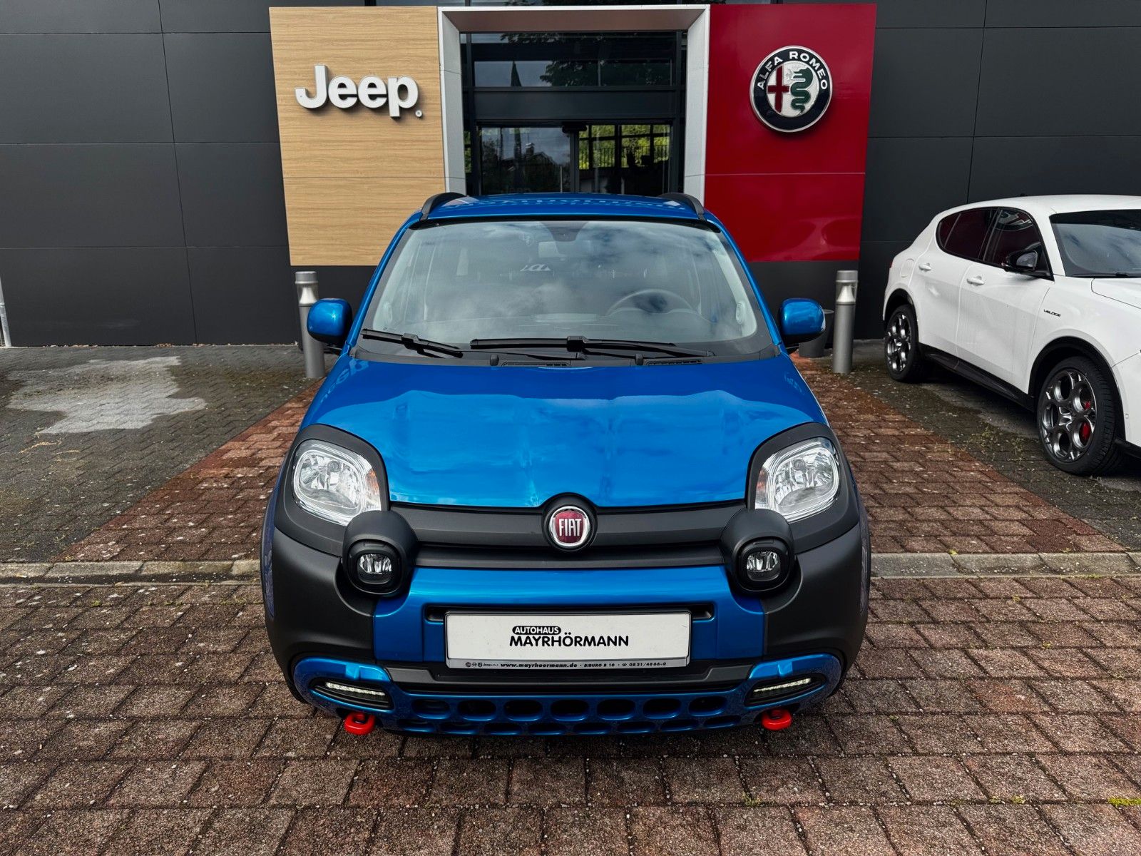 Fahrzeugabbildung Fiat Panda MY23 CROSS 1.0 GSE CARPLAY KLIMA