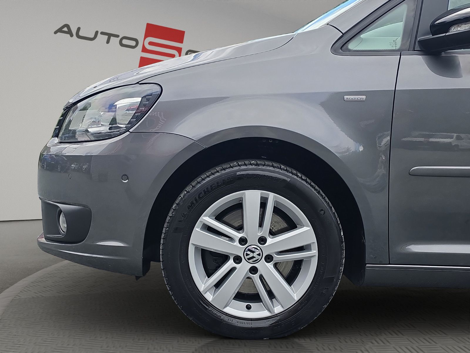 Fahrzeugabbildung Volkswagen Touran Match AUTOMATIK LEDER  PDC SHZ PDC