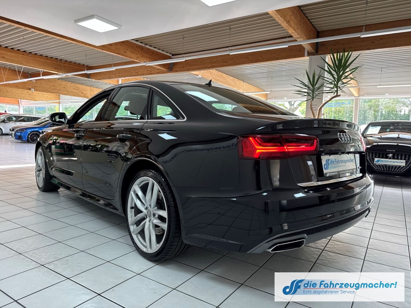 Fahrzeugabbildung Audi A6 3.0 TDI quattro S line Sportpaket HUD Luftfed