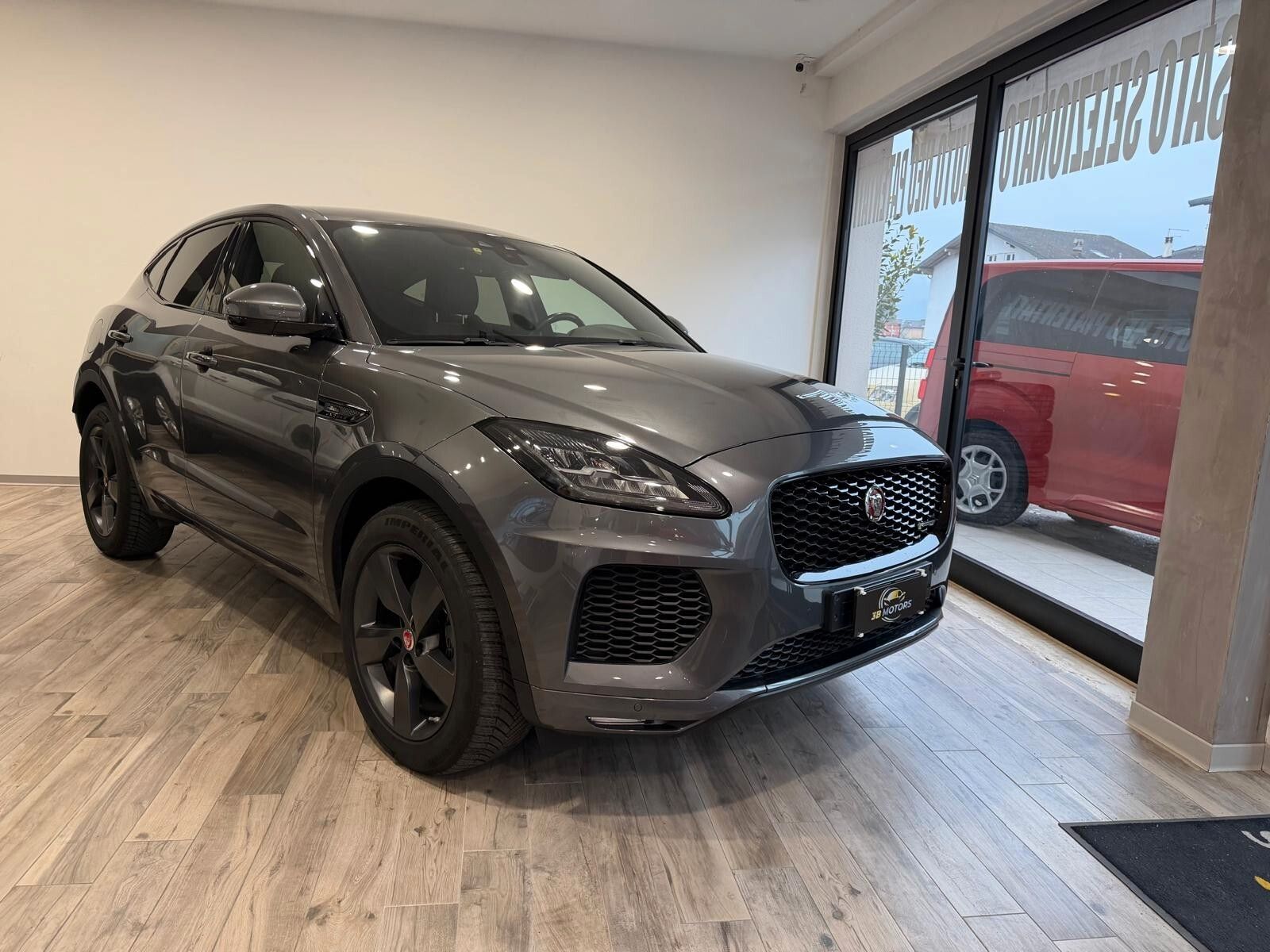 JAGUAR E-Pace
