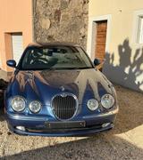 Jaguar S-Type 2.5 L V6 Executive Executive - blaue Jaguar S-Type