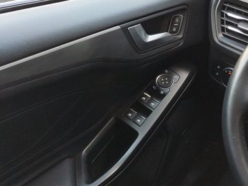 Ford Focus - 12