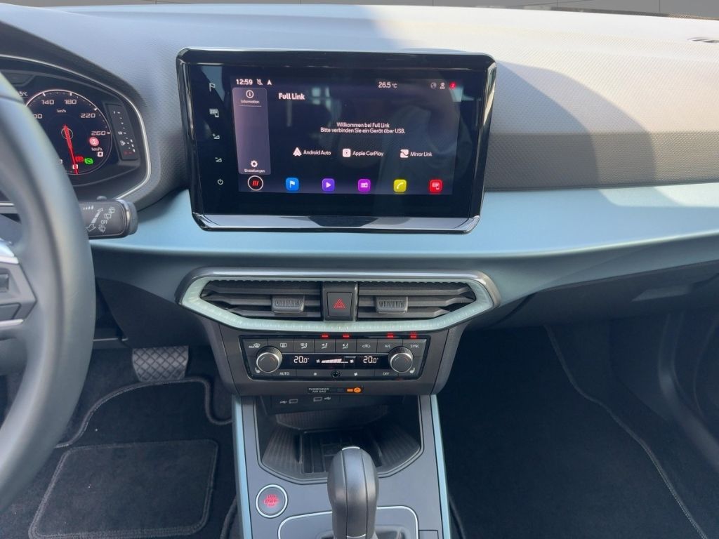 Fahrzeugabbildung SEAT Arona Xperience NAVI  RÜCKFAHRK. VOLL- LED