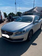 Volvo V60 Kombi Business Edition - Volvo V60: Business Edition