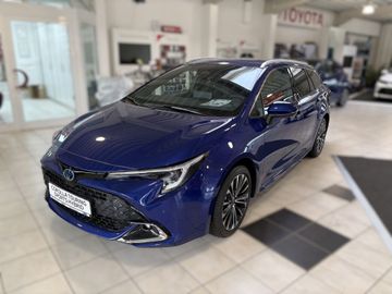 Toyota Corolla 2.0 Hybrid Touring Sports Team Deutschla