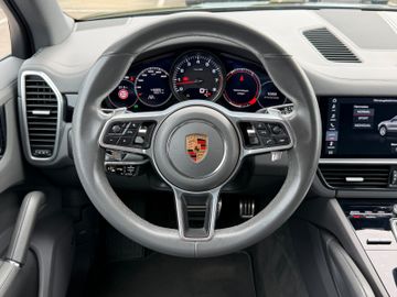 Porsche Cayenne - 12