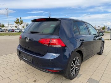 Volkswagen Golf - 10
