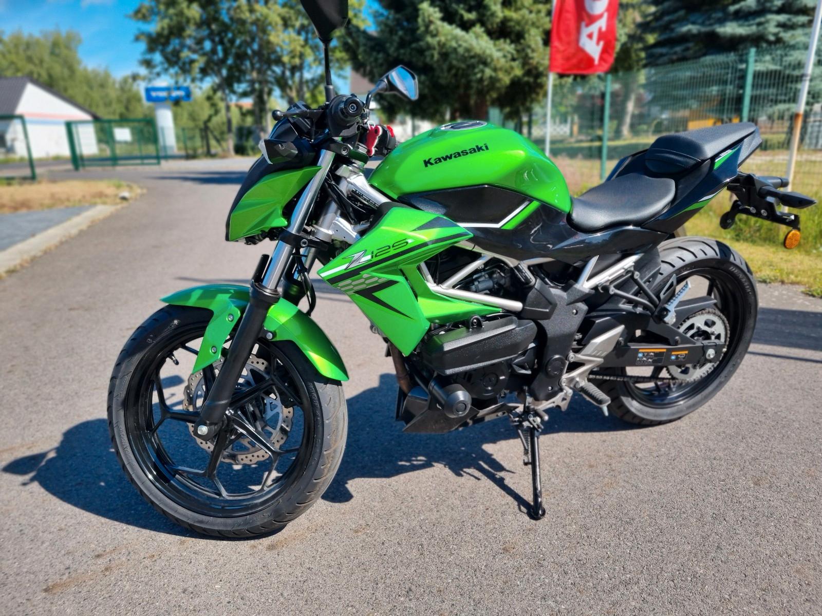 Kawasaki Z 125 ABS 4 cm tiefer gelegt, Ganganzeige