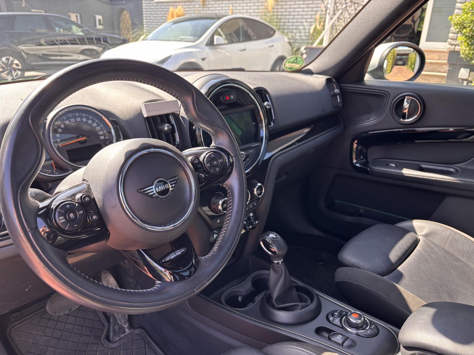 MINI Countryman SE (Cooper) Navio Leder Pano ShzMwst 