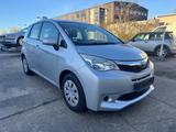 Toyota Verso-S,Subaru Trezia,1.3 Benzin,Klima,1 Hand - gebrauchte Toyota Verso-S aus dem Jahr 2011