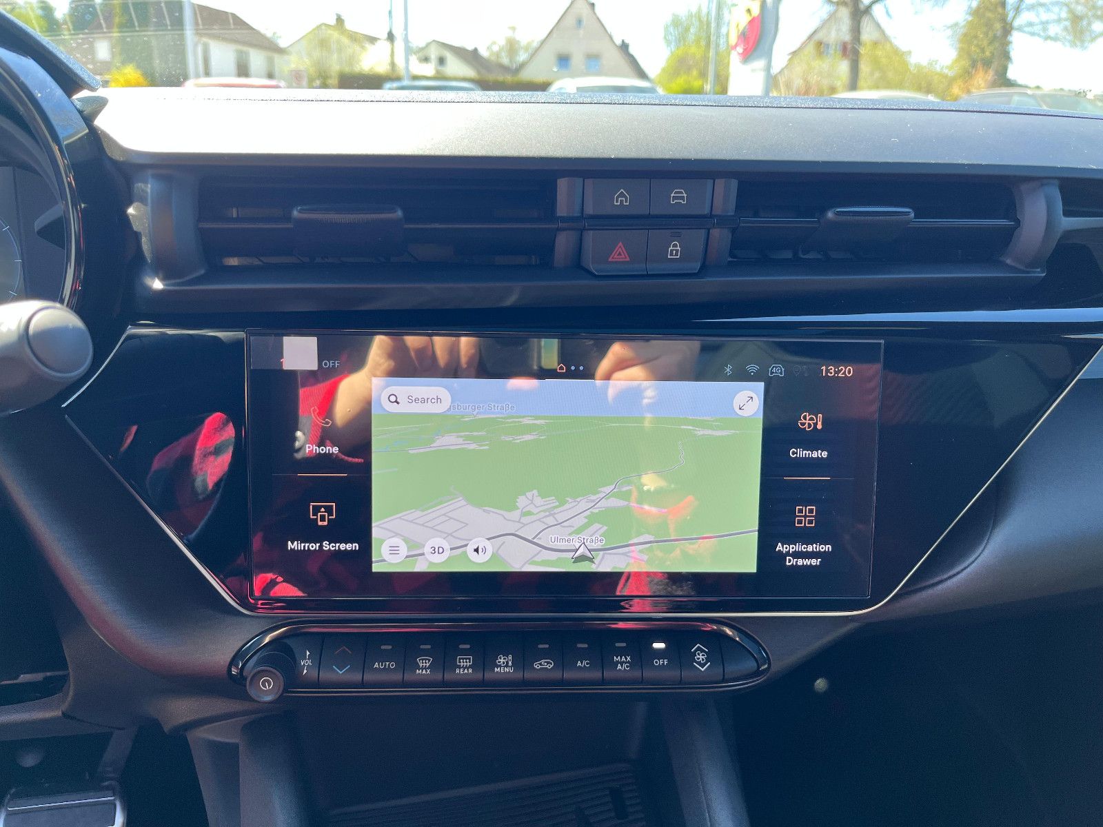 Fahrzeugabbildung Alfa Romeo Junior Ibrida 1.2 VGT 48V-Hybrid 107 kW ti