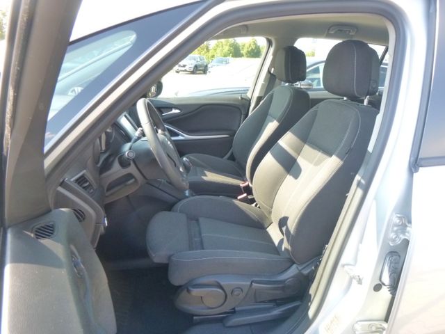 Fahrzeugabbildung Opel Zafira C 1,6 CDTi >Navi/Einparkhilfe/Bluetooth