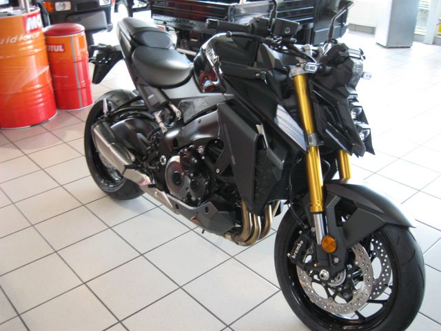 Suzuki GSX-S 1000  RQM4