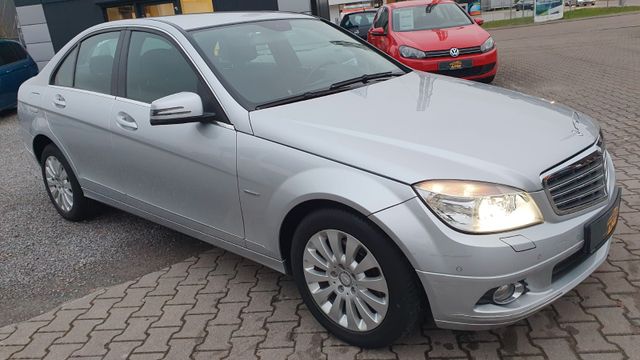 Mercedes-Benz C -Klasse Lim. 180 Kompressor Autom./Xenon /1.Ha