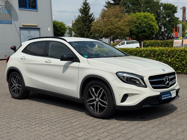 MERCEDES-BENZ GLA 220 CDI Garantie *Keyless *Night Paket *Navi