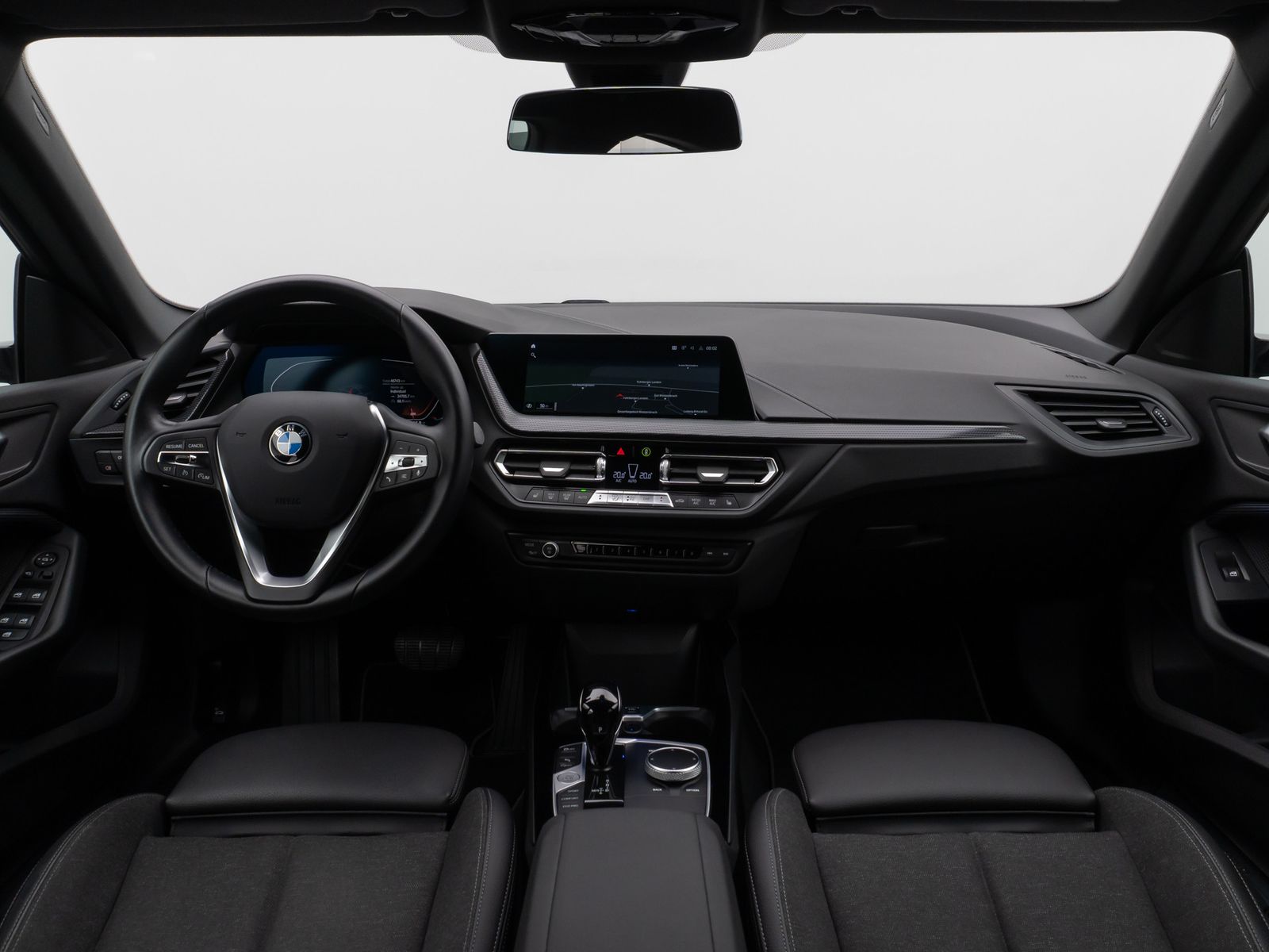 Fahrzeugabbildung BMW 218i Gran Coupé SportLine DAB PDC DrivAssist LED