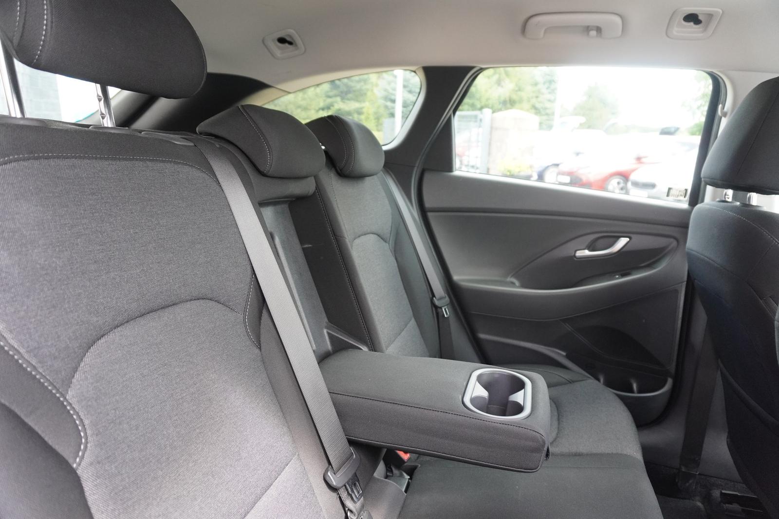 Hyundai i30 Kombi 1.0 T-GDI LED Navi Kamera PDC Tempomat