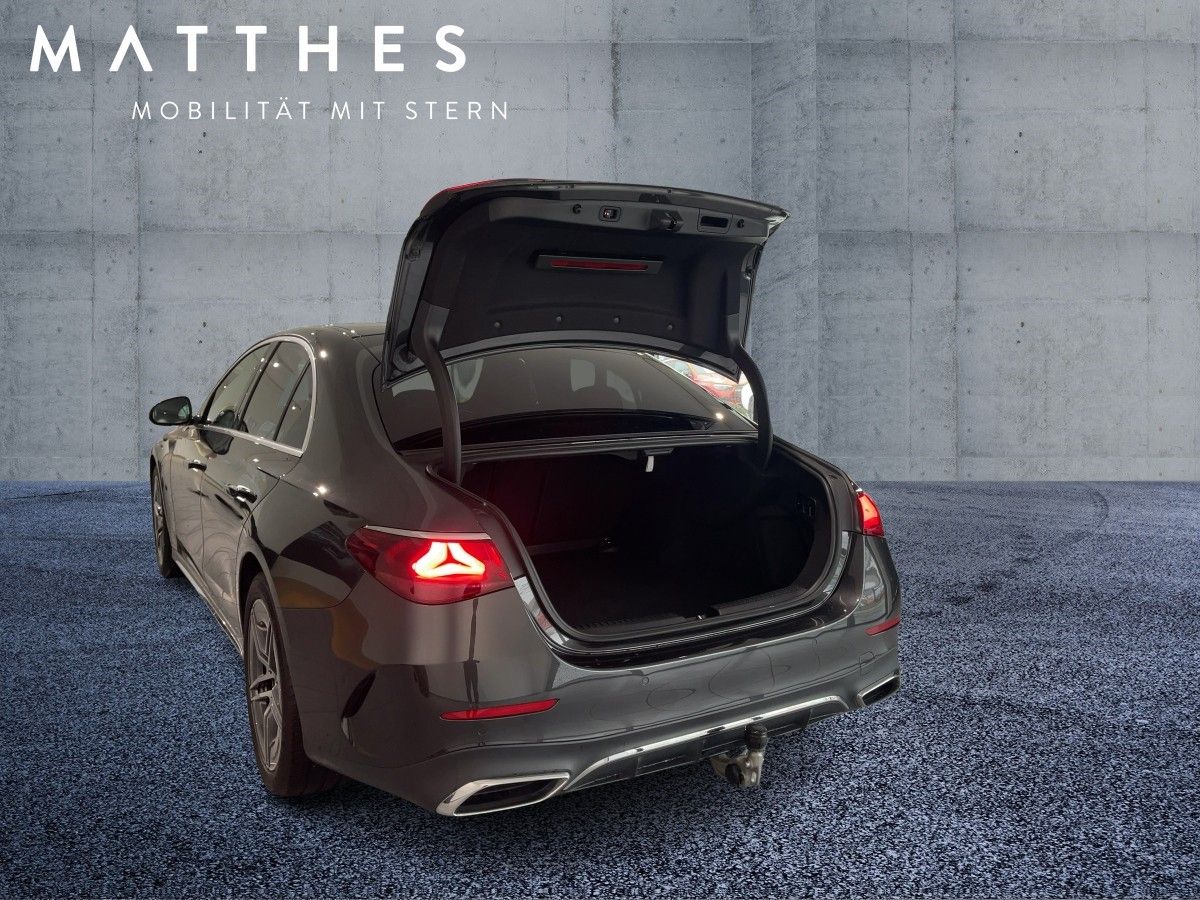 Fahrzeugabbildung Mercedes-Benz E 220 d AMG AMG/LED/Kamera/AHK