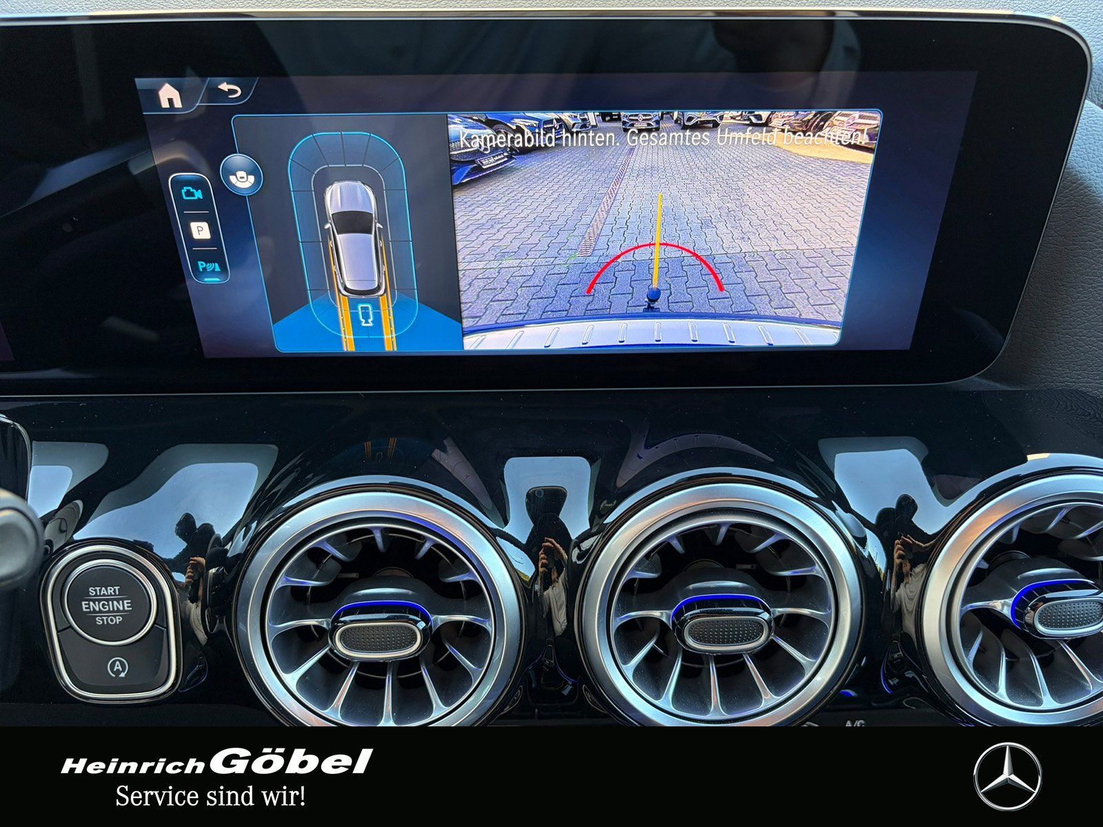 Fahrzeugabbildung Mercedes-Benz GLA 220 d 4M AMG*PANO*AHK*20ZOLL*AMBIENTEBEL