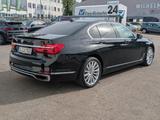 BMW 730d xDrive SOFT-CLOSE*AMBIENTE*KAMERA*LUFT*DACH - BMW 730 aus 2017