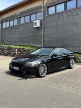 BMW M5 M5 - BMW M5 mit Benzin-Antrieb: Limousine, Automatik