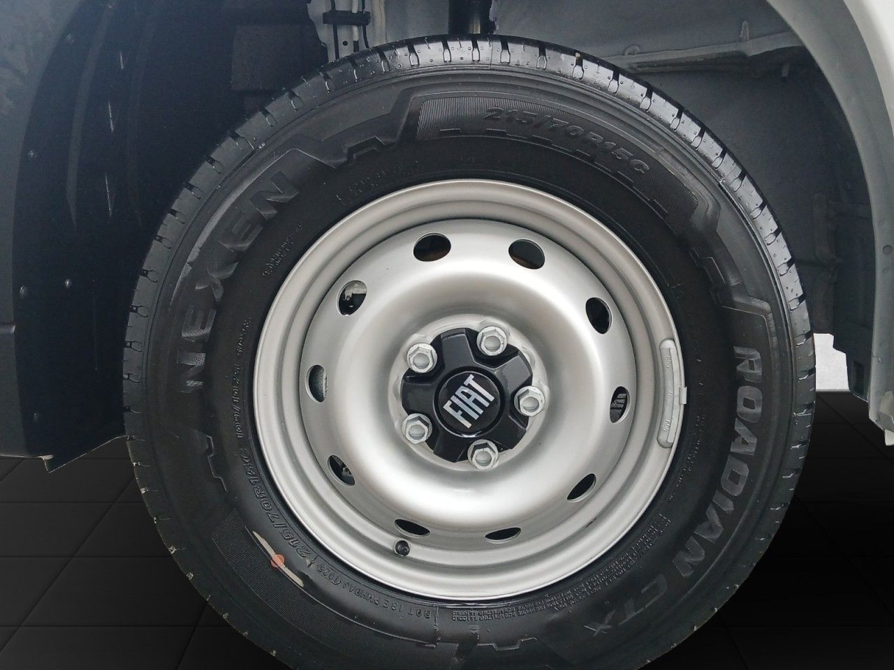 Fahrzeugabbildung Fiat Ducato H2 Kastenwagen 35 L3H2 140 - Kamera uvm.