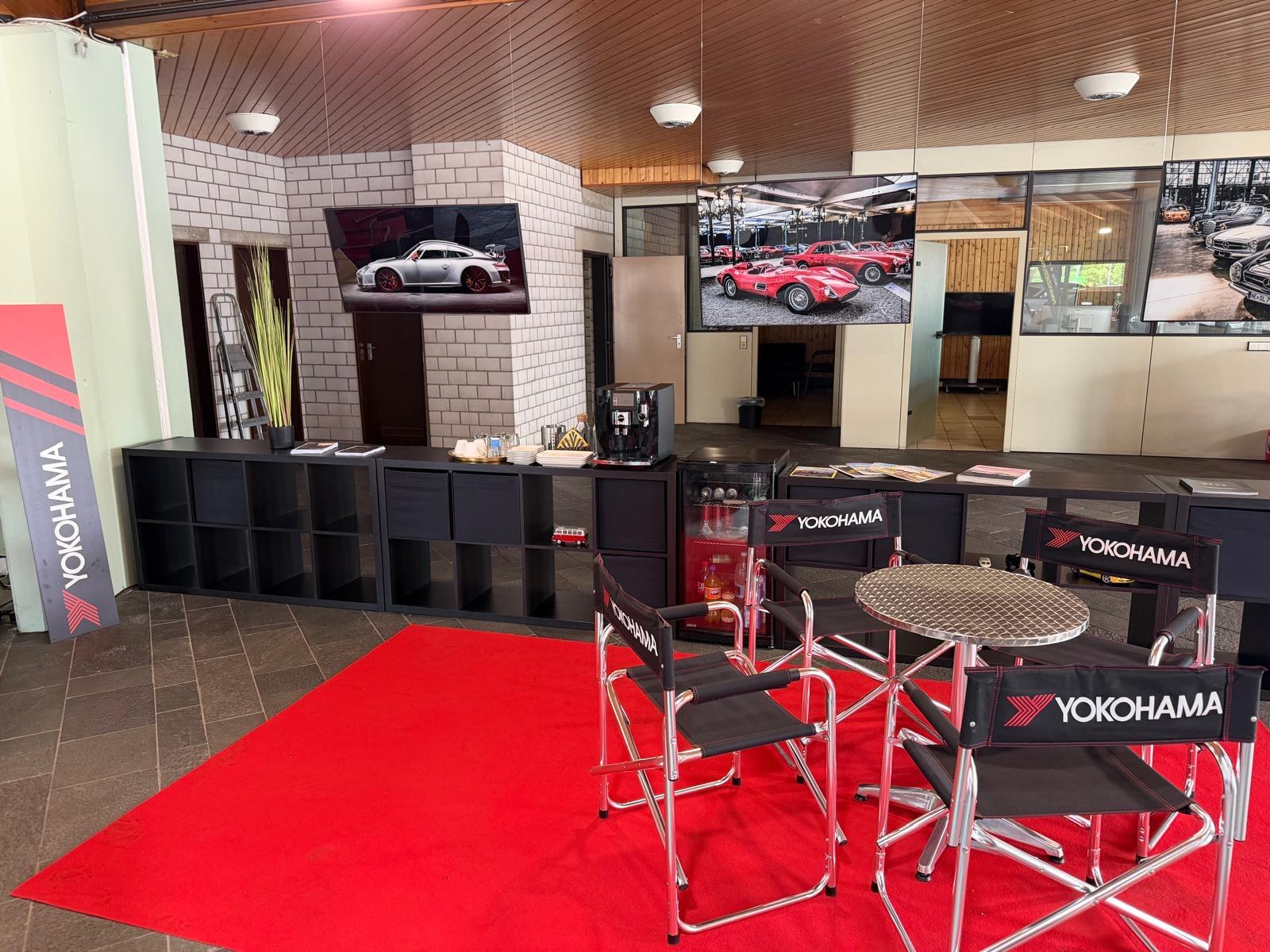 showroom-image-bottom