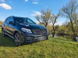 Mercedes-Benz GLE 400 4MATIC - Scheckheftgepflegt schwarz/schw - gebrauchte Mercedes-Benz GLE 400 aus dem Jahr 2017