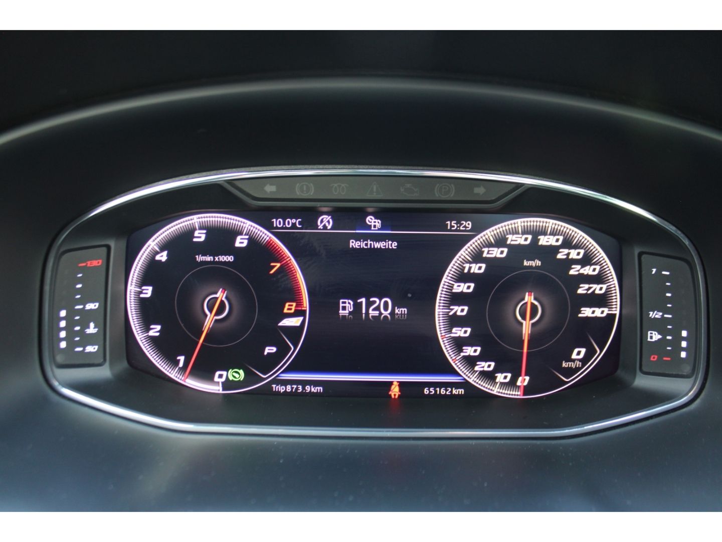 Fahrzeugabbildung SEAT Leon 300 4Drive Cupra Remus H&R DSG ACC LED Pano