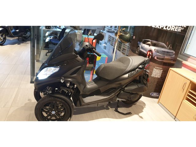 Piaggio MP3 300 HPE ABS stufenlose Automatik