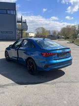 Audi A3 30 TFSI S tronic S line S line - Audi: Violett