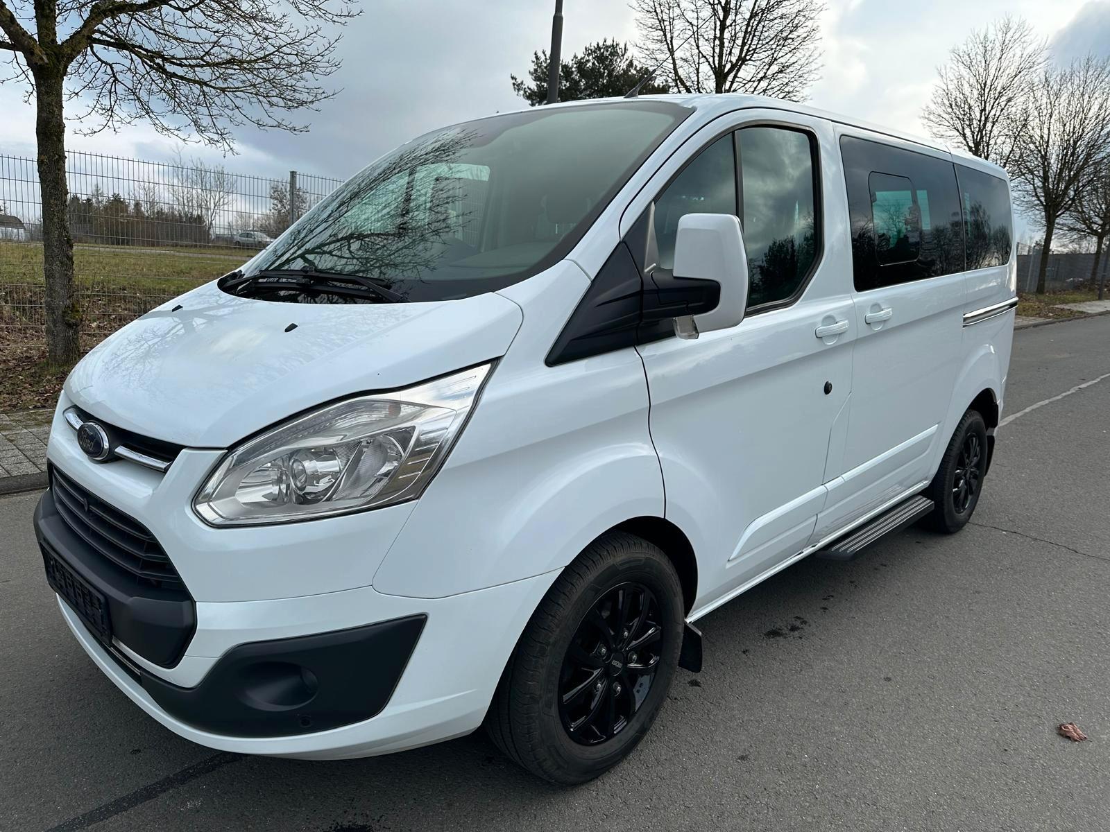 Ford Tourneo Custom 8 Sitze 2.0 Titanium Standheizung