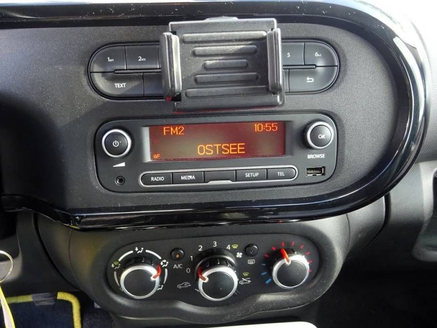 Fahrzeugabbildung Renault Twingo 1.0 SCe 70 Liberty  ALW-Reifen