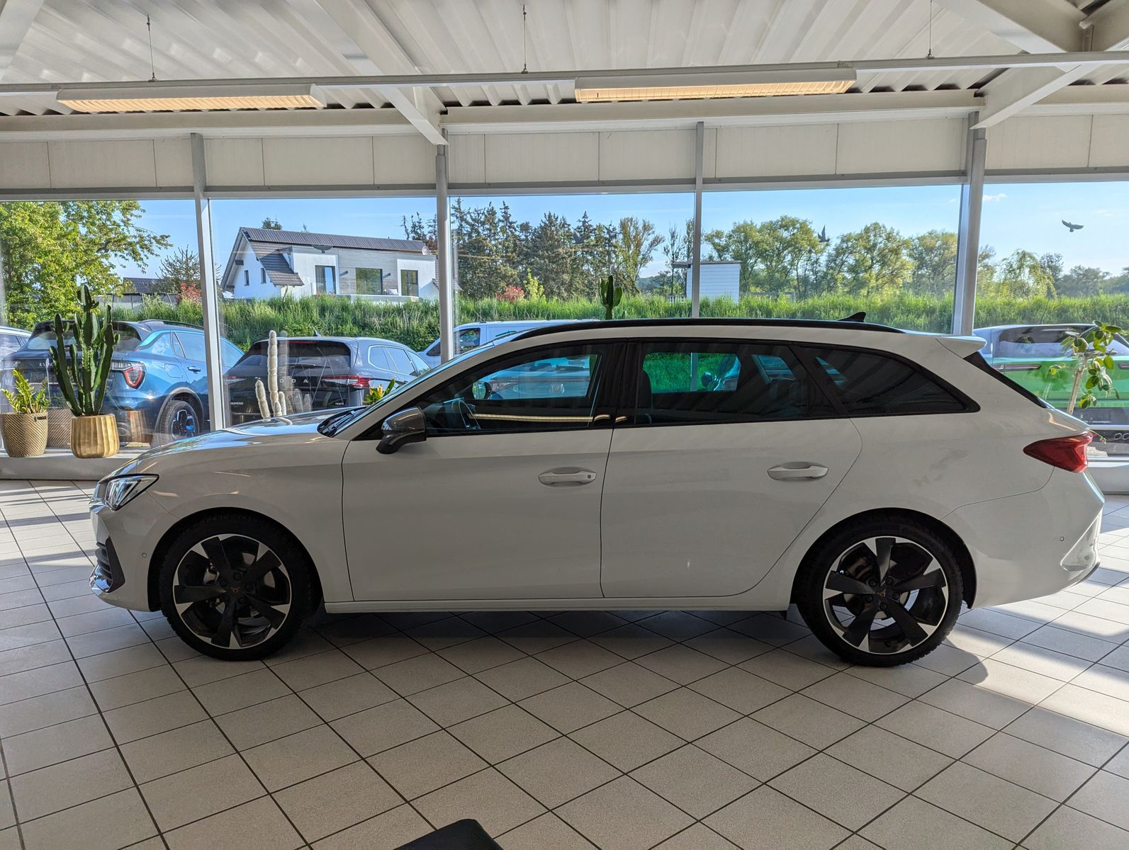 CUPRA Leon 1.5eTSI DSG Matrix Cam Vision+ Full Link - Image 4