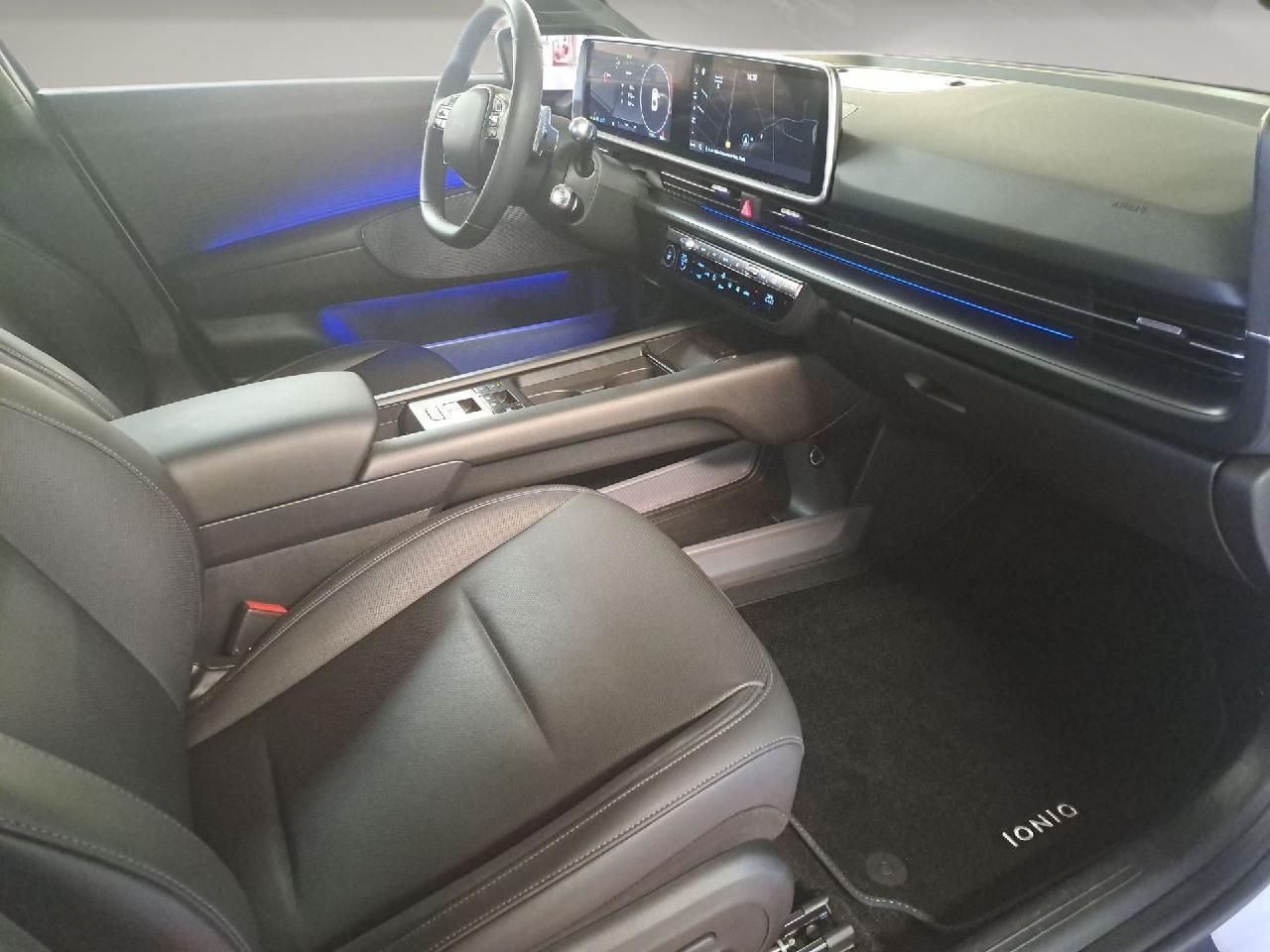 Fahrzeugabbildung Hyundai Ioniq 6 Uniq Elektro*Anhängerkupplung*