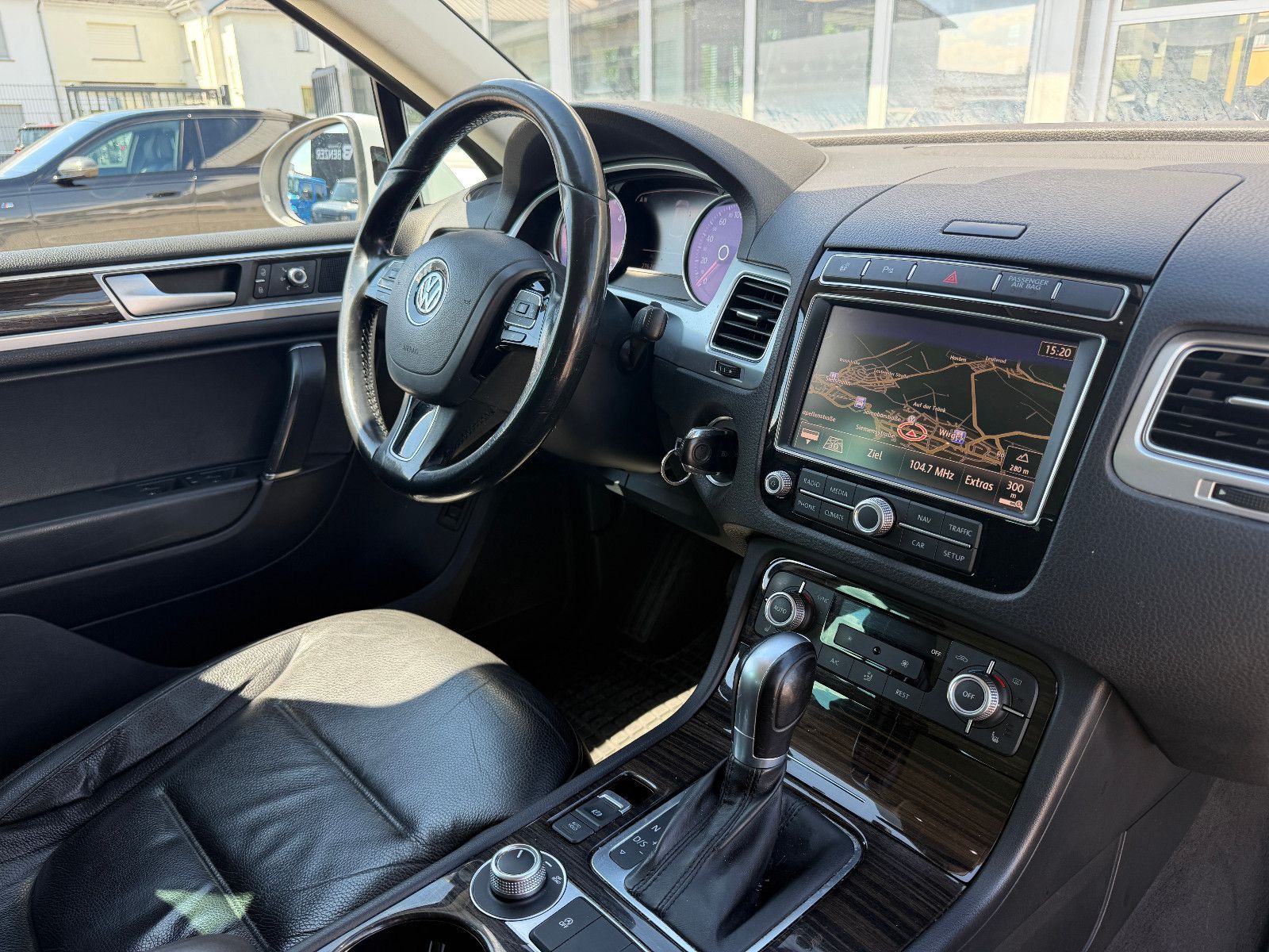 Fahrzeugabbildung Volkswagen Touareg V6 TDI BMT/Terrain Tech 4Mot/NAVI/LEDER