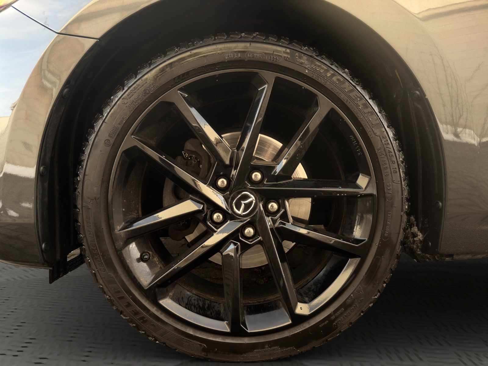 Fahrzeugabbildung Mazda 3 Lim. Sports-Line/Bose/LED/Kamera/Head-Up